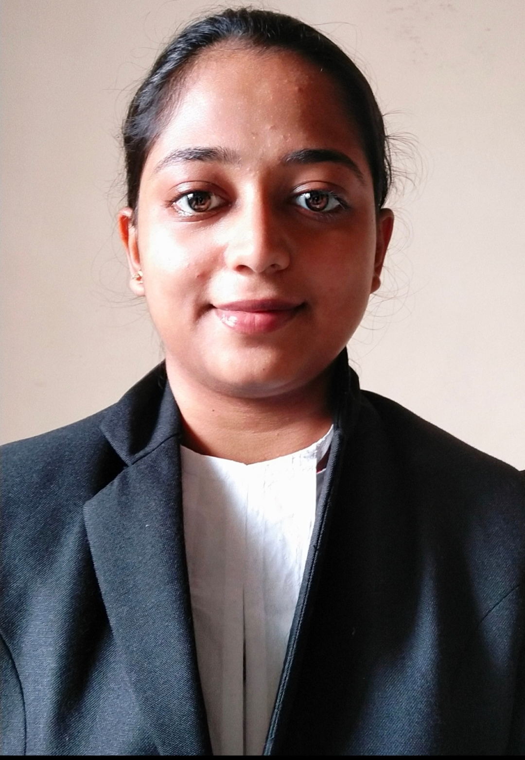 Adv. Siddhi Kalamkar